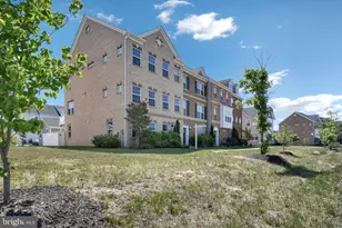 11198 St Luke Dr, White Plains, MD 20695 - Photo 5