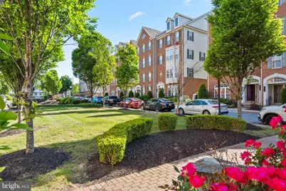 325 Munahan Circle #325B, Indian Head, MD 20640 - Photo 3