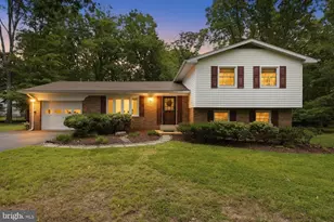 9618 Randall Dr, White Plains, MD 20695 - Photo 1