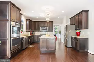 7253 Filly Ct, Hughesville, MD 20637 - Photo 17
