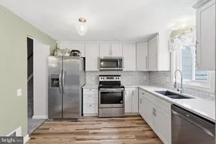 4600 Taylor Ct, Waldorf, MD 20602 - Photo 7