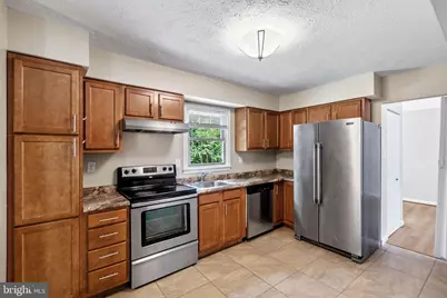 2324 Kent Court, Waldorf, MD 20602 - Photo 9