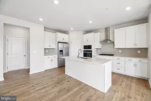 9898 Stonehaven Ct, Waldorf, MD 20601 - Photo 11