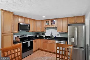 3079 Dorsey Ct, Waldorf, MD 20602 - Photo 9