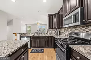12182 Montreat Pl, Waldorf, MD 20601 - Photo 17