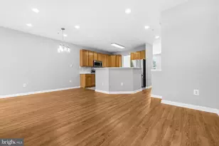 10278 Housely Pl, White Plains, MD 20695 - Photo 11
