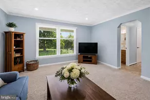 3825 Whippoorwill Ln, White Plains, MD 20695 - Photo 5