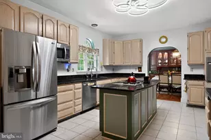 15350 Christy Ln, Waldorf, MD 20601 - Photo 9