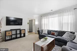 10955 Beechwood Ct, Waldorf, MD 20601 - Photo 5