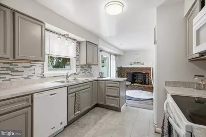 10955 Beechwood Court, Waldorf, MD 20601 - Photo 9