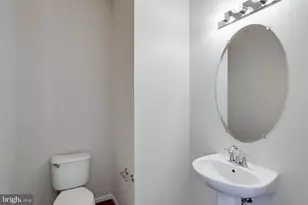 11664 Palm Desert Pl, Waldorf, MD 20602 - Photo 17