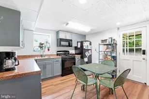 1108 E Patuxent Dr, La Plata, MD 20646 - Photo 23
