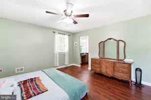 1108 E Patuxent Dr, La Plata, MD 20646 - Photo 13