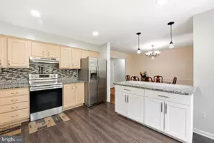1108 E Patuxent Dr, La Plata, MD 20646 - Photo 5