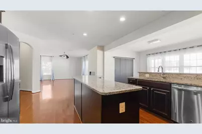 10185 Warfield Street, White Plains, MD 20695 - Photo 7