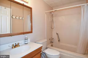 8870 Brook Dr, Waldorf, MD 20603 - Photo 29