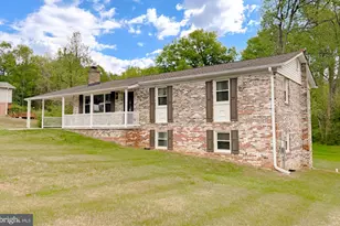 8525 Cardinal Ln, White Plains, MD 20695 - Photo 3