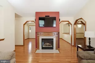 7173 Juliette Low Ln, Hughesville, MD 20637 - Photo 15