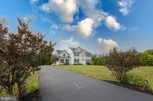 12438 Whisper Creek Ct, Charlotte Hall, MD 20622 - Photo 3