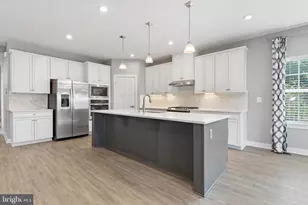 10602 Starfire Ln, Waldorf, MD 20603 - Photo 11