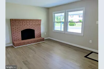 501 University Drive, Waldorf, MD 20602 - Photo 3