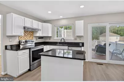 4315 Castletower Court, White Plains, MD 20695 - Photo 7