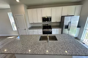10538 Cobbler Pl, White Plains, MD 20695 - Photo 17