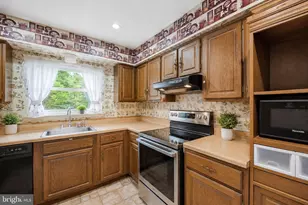12647 Council Oak Dr, Waldorf, MD 20601 - Photo 5