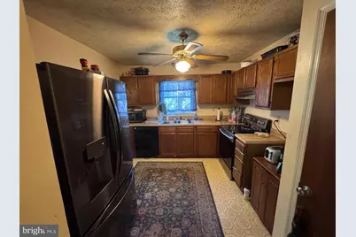 12208 Wendy Lane, Waldorf, MD 20601 - Photo 5