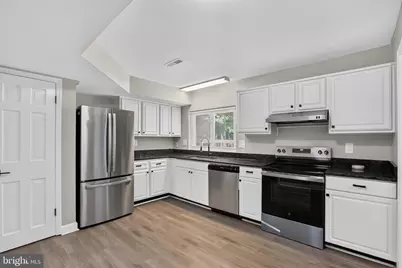 2421 York Court, Waldorf, MD 20602 - Photo 11