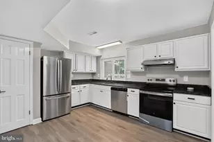 2421 York Ct, Waldorf, MD 20602 - Photo 11