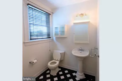 303 Apt. 2E Charles Street #APT. 2E, La Plata, MD 20646 - Photo 9