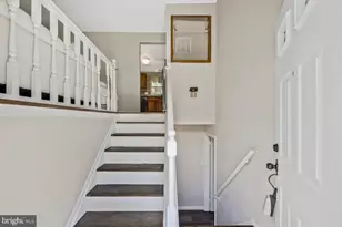 2300 Valley Oak Ct, Waldorf, MD 20601 - Photo 3