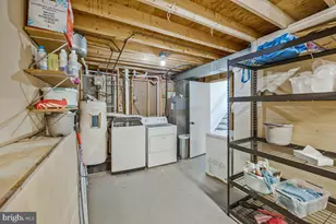 2300 Valley Oak Ct, Waldorf, MD 20601 - Photo 25