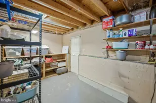 2300 Valley Oak Ct, Waldorf, MD 20601 - Photo 27
