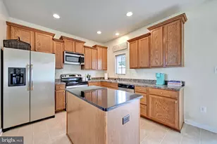 11752 Palm Desert Pl, Waldorf, MD 20602 - Photo 15