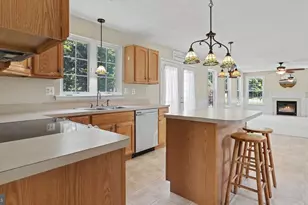 101 Powhatan Ct, La Plata, MD 20646 - Photo 17