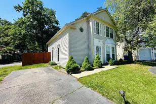 3433 Azalea Pl, Waldorf, MD 20602 - Photo 3