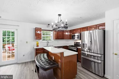 8012 Bullfinch Place, White Plains, MD 20695 - Photo 7