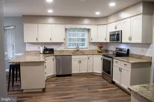 105 Westmoreland Ct, La Plata, MD 20646 - Photo 3