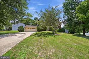 2302 Imperial Ct, Waldorf, MD 20602 - Photo 3