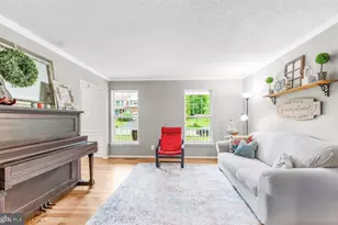 1313 Leicester Dr, La Plata, MD 20646 - Photo 5