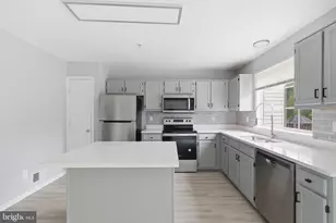11324 Snow Owl Pl, Waldorf, MD 20603 - Photo 13