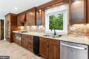 1207 Adams Ct, Waldorf, MD 20602 - Photo 3