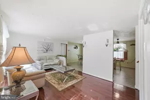1034 St Pauls Dr, Waldorf, MD 20602 - Photo 3