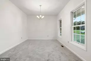 6905 Hawkins Gate Rd, La Plata, MD 20646 - Photo 9