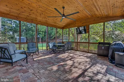 1034 Norfolk Drive, La Plata, MD 20646 - Photo 11