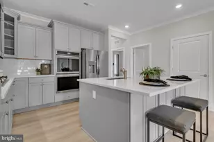 10722 Great Lks Pl, White Plains, MD 20695 - Photo 3