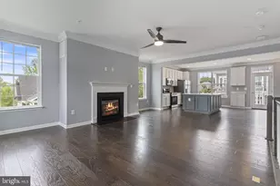 37 Mustang Dr, La Plata, MD 20646 - Photo 7