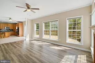 4900 Webfoot Ct, Waldorf, MD 20601 - Photo 17